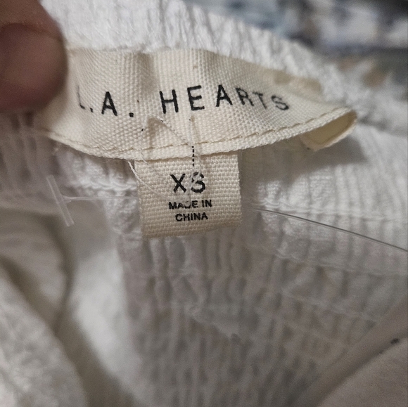 PACSUN LA Hearts Strapless Smocked Bodice Romper in white. Size XS NWT - Picture 13 of 15